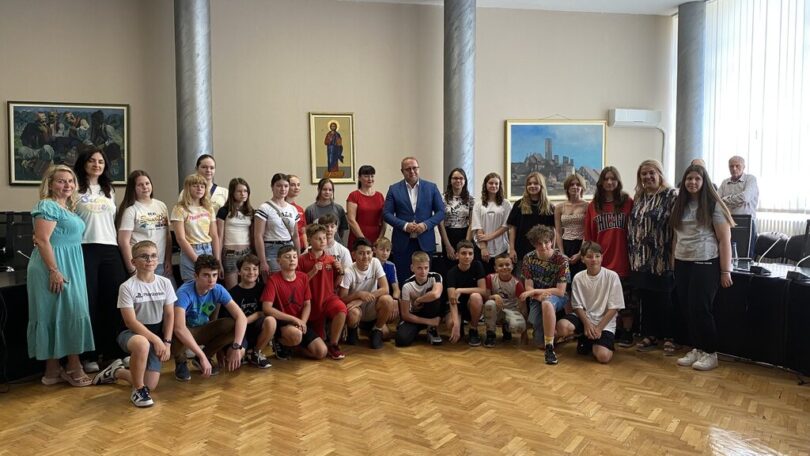 Bor poseta đaka iz grada Olštin
