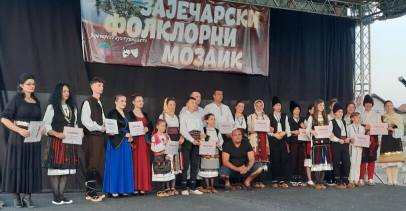 folklorni mozaik
