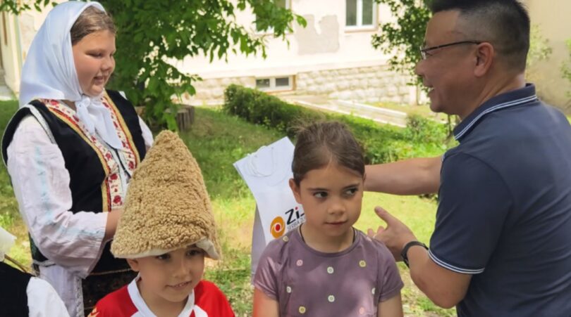 Zijin nagradio đake u Metovnici