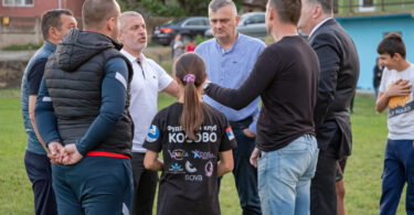 Članovi Fudbalskog saveza Srbije u selu Zvezdan