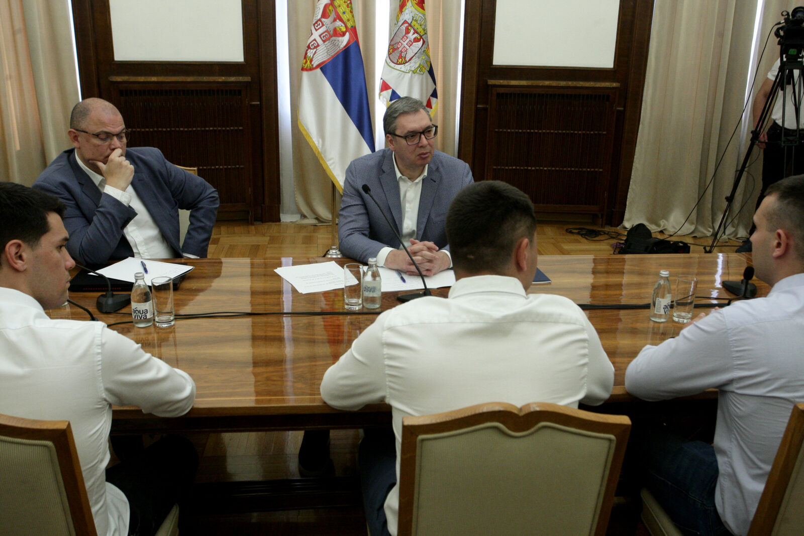 Predsednik Srbije sa studentima